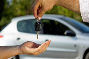 Автокредит для семей многодетных на покупку автомобиля, купить машину в кредит